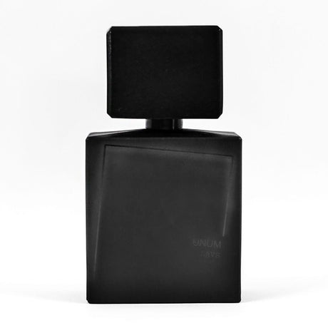 Filippo Sorcinelli Perfumes born in 2014; dedicated to the artistic passions of their creator:
Gothic art, music, photographythe fog.Shop at Theperfumedirectory.com