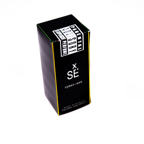 Filippo Sorcinelli Perfumes born in 2014; dedicated to the artistic passions of their creator:
Gothic art, music, photographythe fog.Shop at Theperfumedirectory.com
