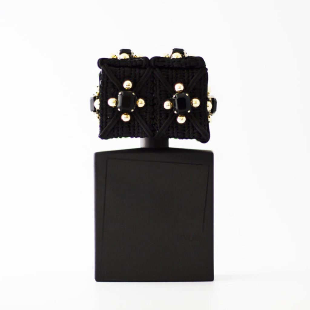 Filippo Sorcinelli Perfumes born in 2014; dedicated to the artistic passions of their creator:
Gothic art, music, photographythe fog.Shop at Theperfumedirectory.com