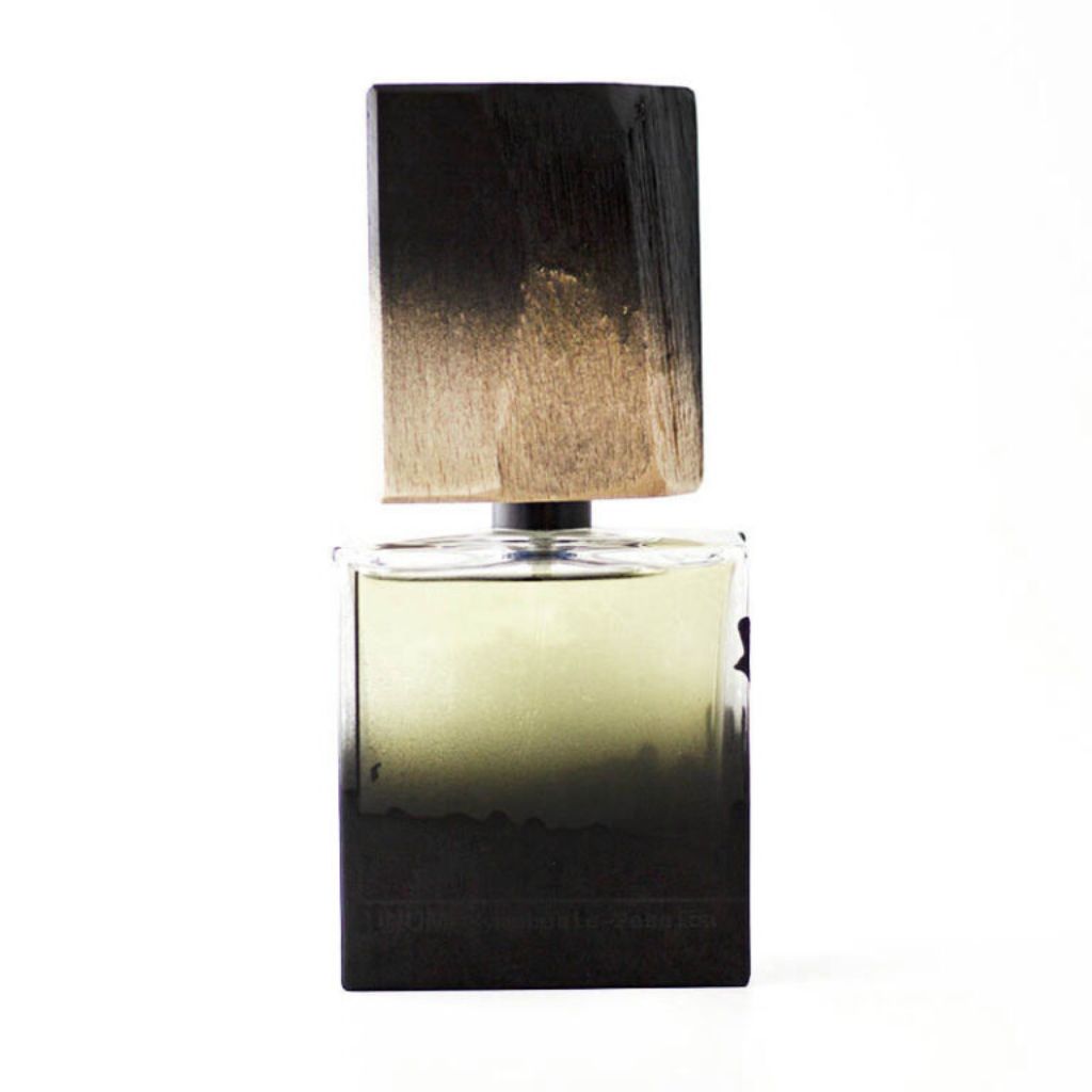 Filippo Sorcinelli Perfumes born in 2014; dedicated to the artistic passions of their creator:
Gothic art, music, photographythe fog.Shop at Theperfumedirectory.com