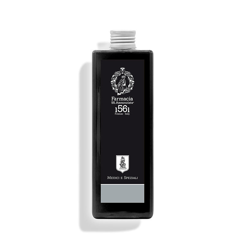 Farmacia SS Annunziata is one of the oldest Italian apothecaries, existed in benedicts monastery in the 15th century. Today, production is modernized, with the respect of the tradition and the style of the house.fragrances, skin care and cosmetics available at Theperfumedirectory.com